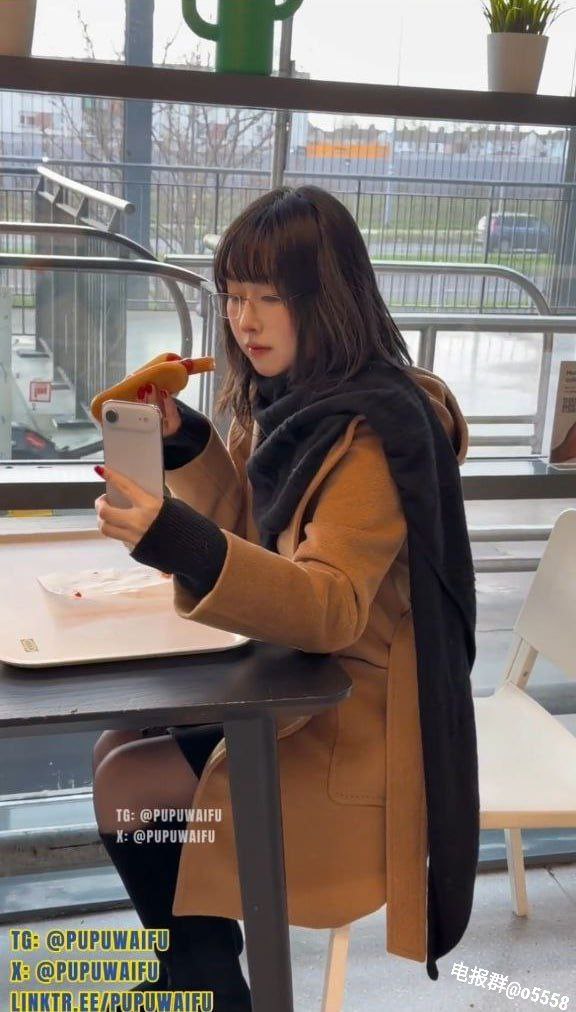 免费不卡日本一区二区三区,メイリン モデルコレクション メ,观看免费无删减完整版